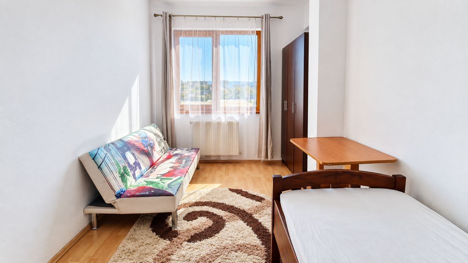 Apartamentt 2 camere Dec 40 mp, Podul de Piatra 400 euro - Poză 4