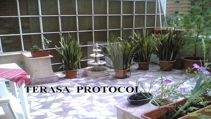Direct proprietar !! Unirii-fantani.Apart.5 cam.etaj1,cu 2 bai si terasa-gradina de 18 mp, 510.000 E - Poză 3