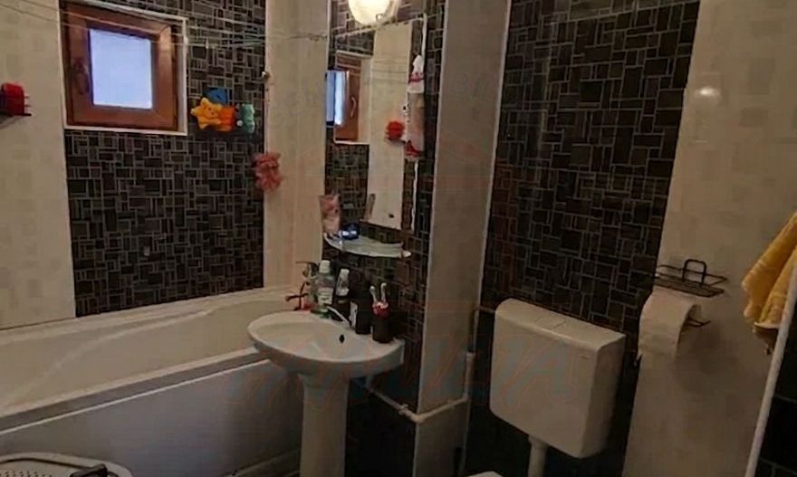 Vanzare apartament 3 camere, Micro 16, 70 mp, 85.000 EURO - Poză 7