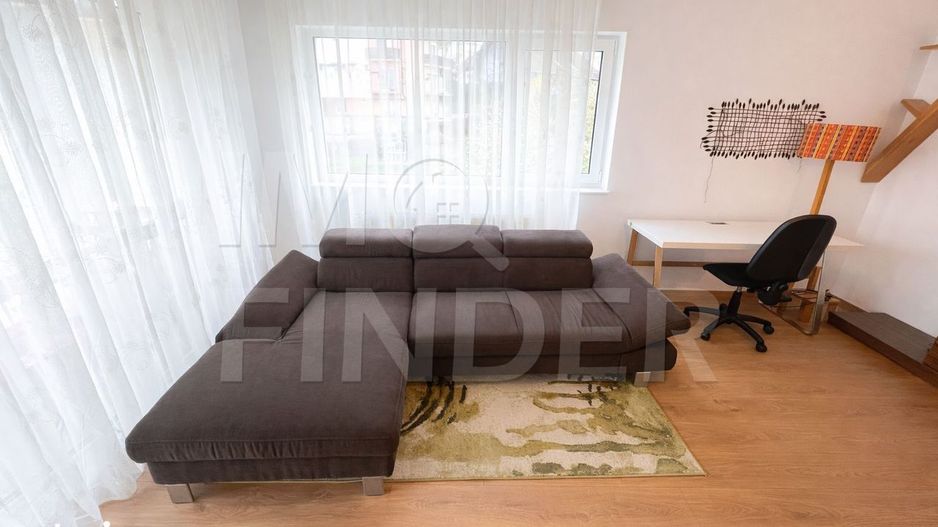 Apartament cu 3 camere în Zorilor strada Rapsodiei - Poză 2
