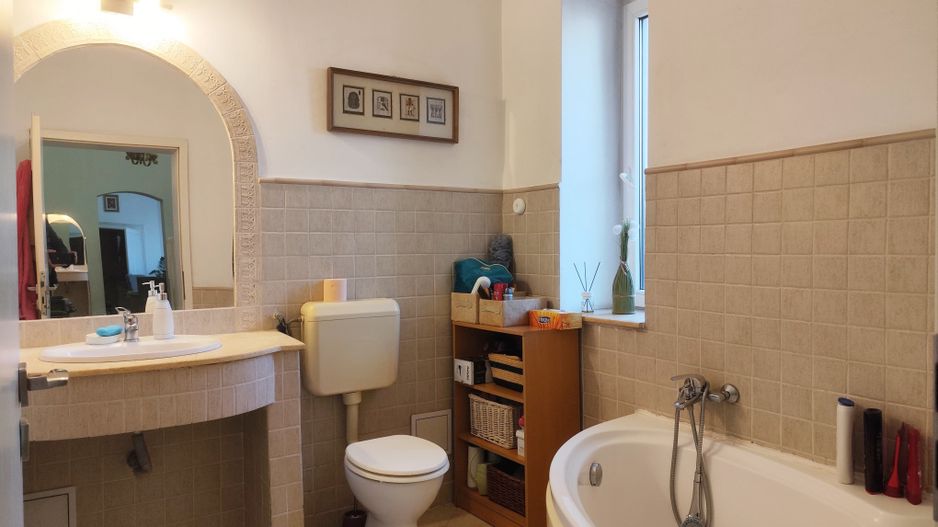 Casa cu 4 camere de vanzare in zona centrala – Louis Pasteur, Oradea - Poză 14