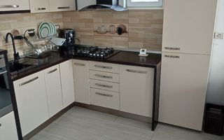 De vânzare – Apartament 2 camere în Sânpetru - Poză 2