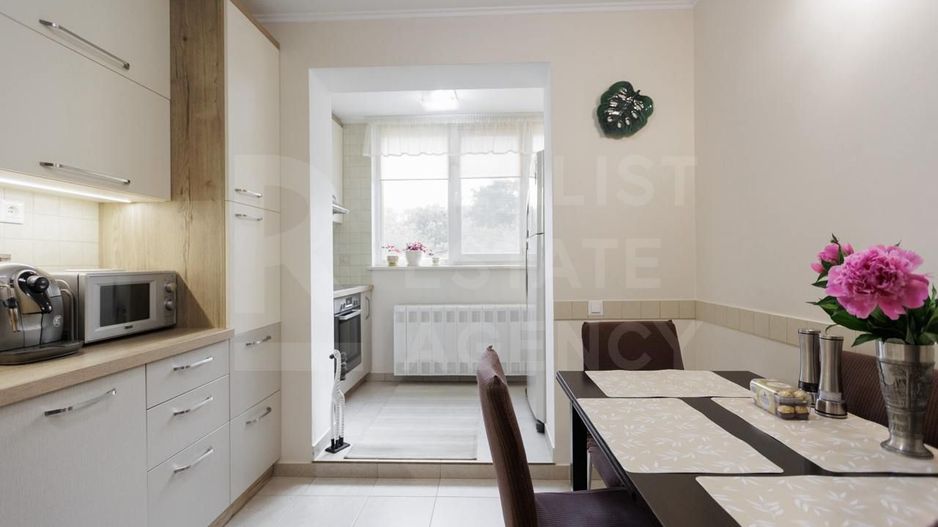 Vânzare, apartament, 4 camere, bulevardul Dacia, Botanica - Poză 1