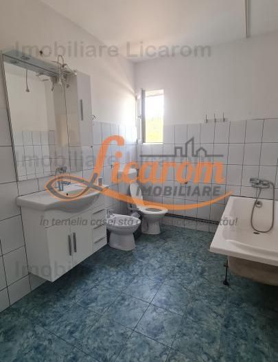 Proprietate in Cristian cu trei constructii+o fundatie,450000euro - Poză 26