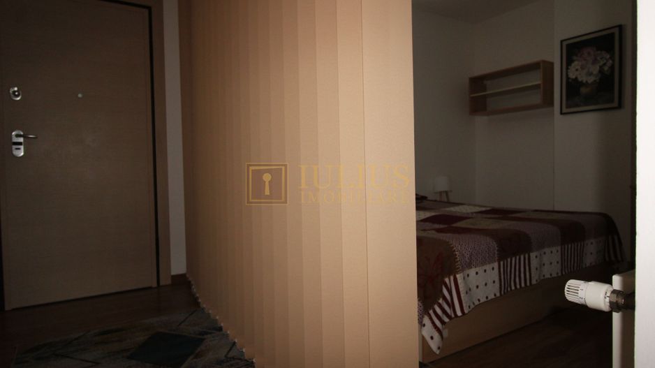 Se afla la 5 minute de Complex, ideal pentru studenti, centrala proprie - Poză 4