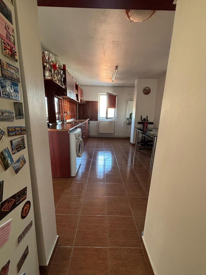 Sagului | 3 Camere | Decomandat | Garaj | Centrala Proprie. - Poză 4