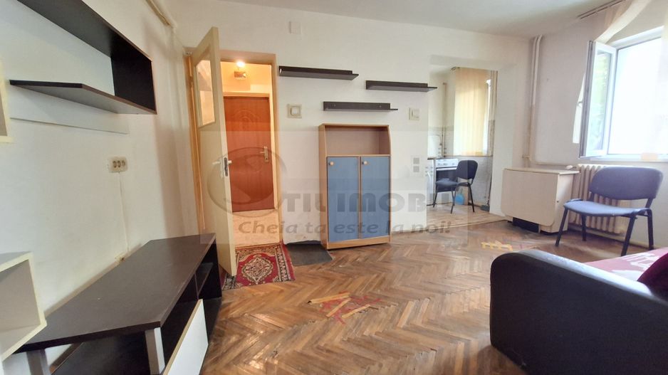 Liber, apartament 2 camere Podu Ros Cantemir, bloc fara risc - Poză 4