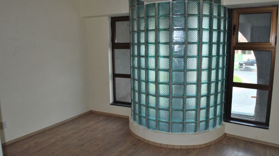 Spatiu comercial Strada Eduard Albert Bieltz, Turnisor - Poză 10