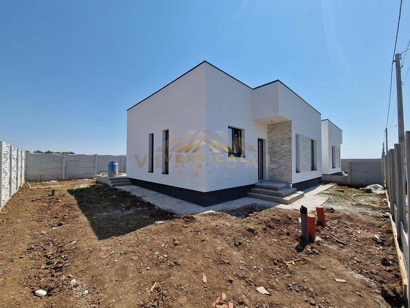 Casa individuala cu 3 camere in comuna Berceni - Poză 2