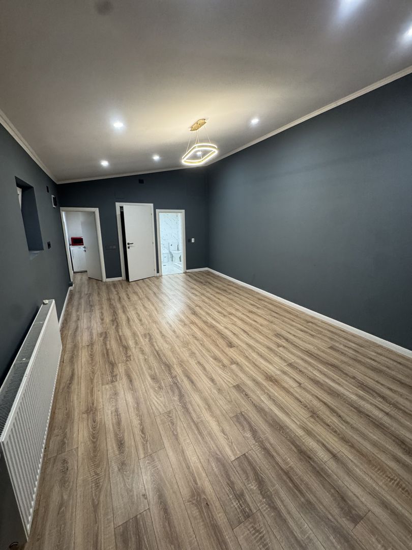 Spațiu comercial complet echipat - Poză 13