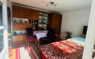 Casa singur in curte zona Velenta - Poză 4