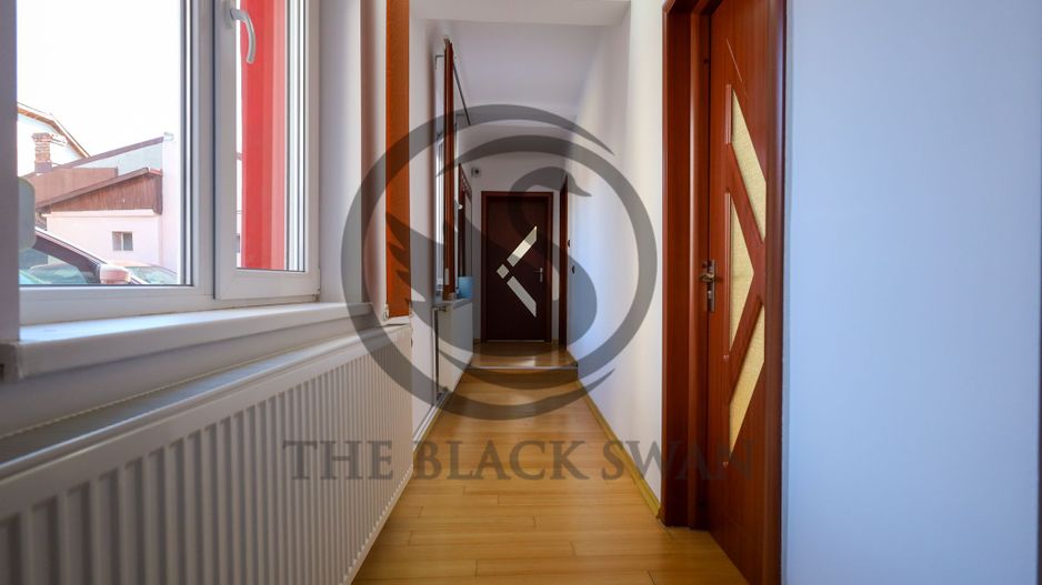 Apartament 2 Camere | Zona Centrală | Acces Privat și Parcare - Poză 5