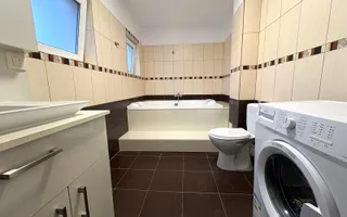 Apartament la curte, 2 băi, loc de parcare, zona linistita, dressing - Poză 13