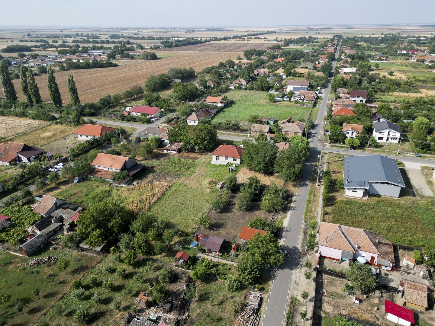 Teren intravilan localitatea Iratoșu - Poză 2