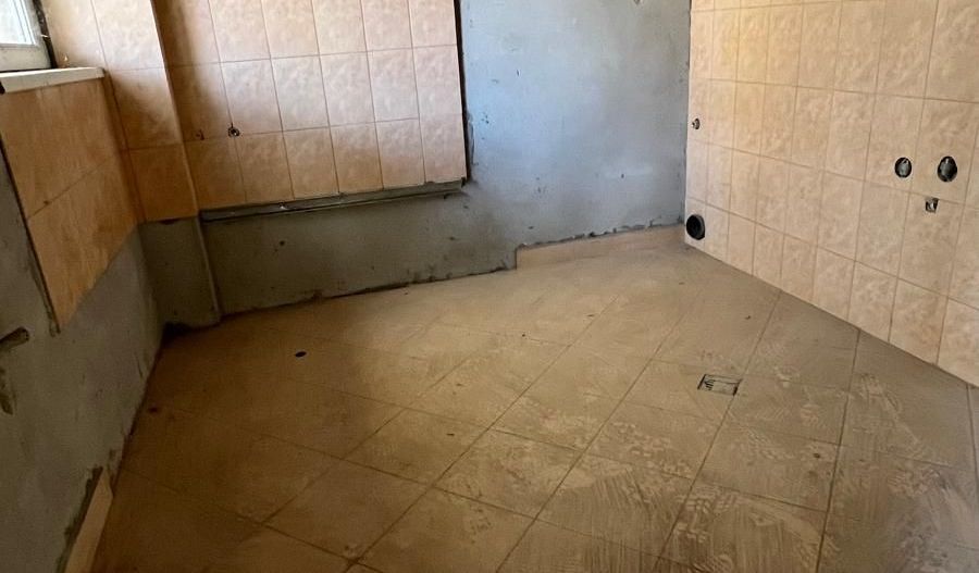 Casa la gri in Pipera  cu potential 1000 euro m2 - Poză 18