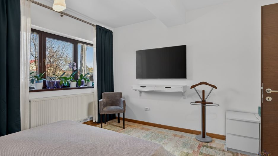Vila cu design spectaculos, tehnologie smart & lifestyle complet - Poză 39