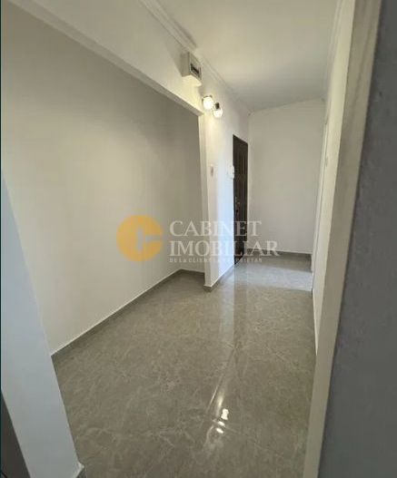 Apartament cu 2 Camere - Liber - Podu Ros Primaverii - Poză 7