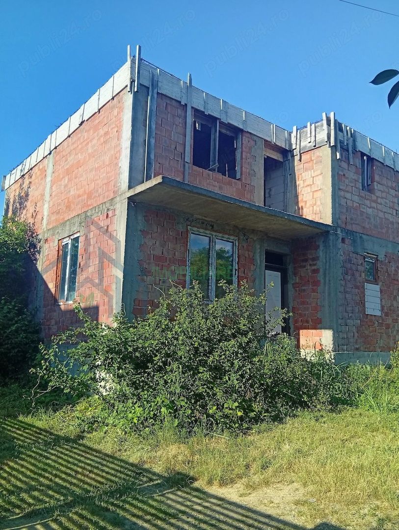 Duplex de vânzare, Valea Lupului, Iași – 240 mp utili, teren 425 mp - Poză 1