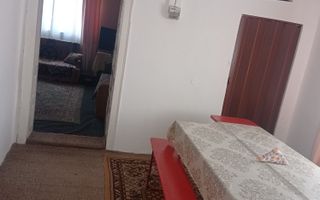 De vânzare casă cu curte - Poză 3