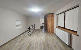 Apartament la casa de inchiriat 3 camere Cisnadie - Poză 6