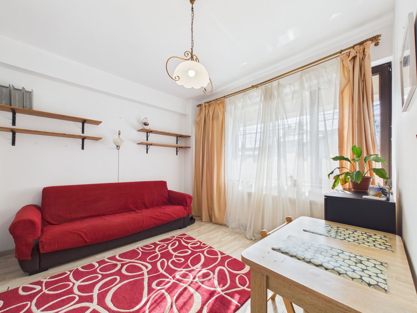 Garsonieră de închiriat – Dămăroaia | Bloc 2013 - Poză 1