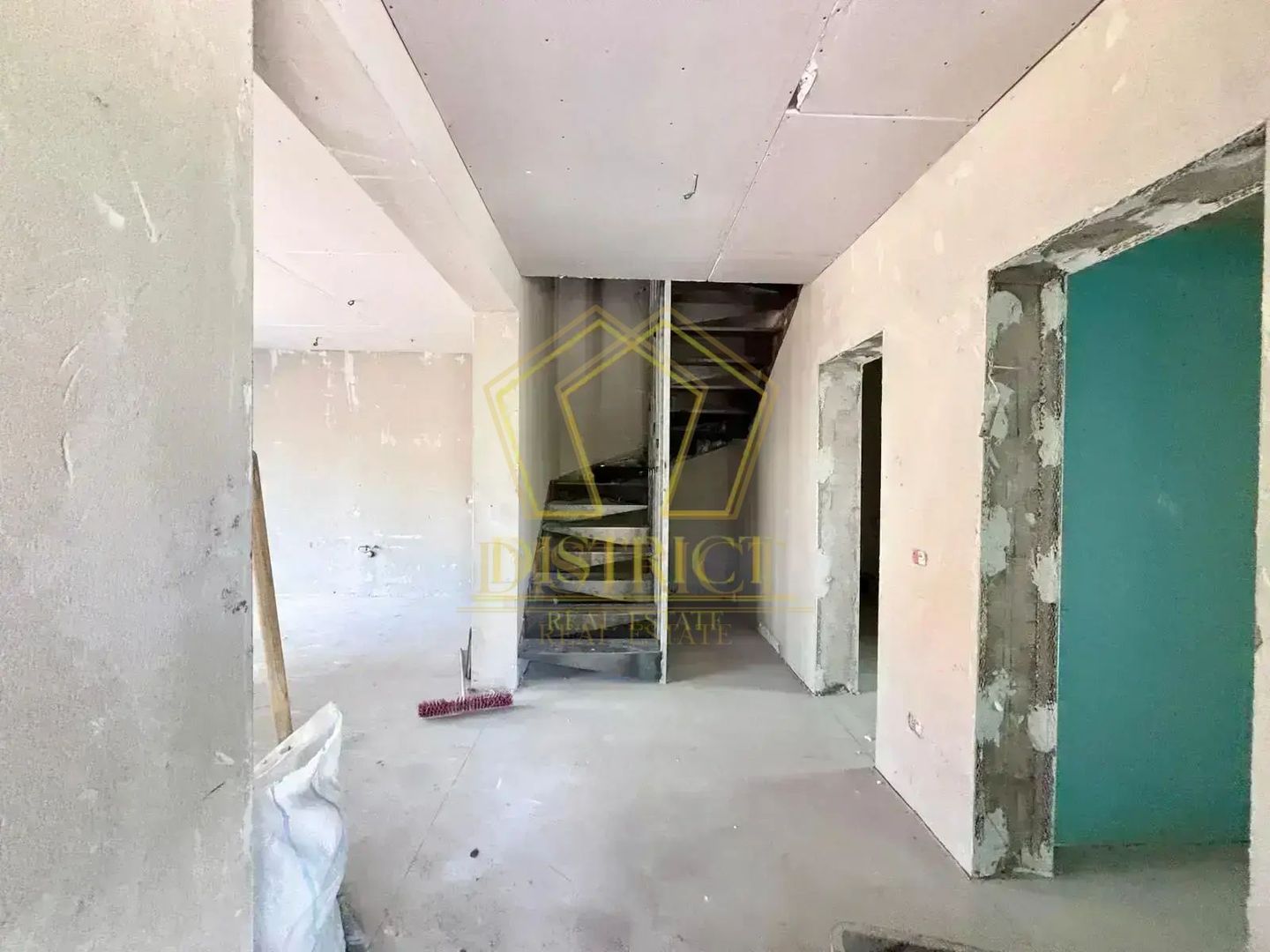 Casa individuala superba cu 4 camere | Ciarda Rosie - Poză 8