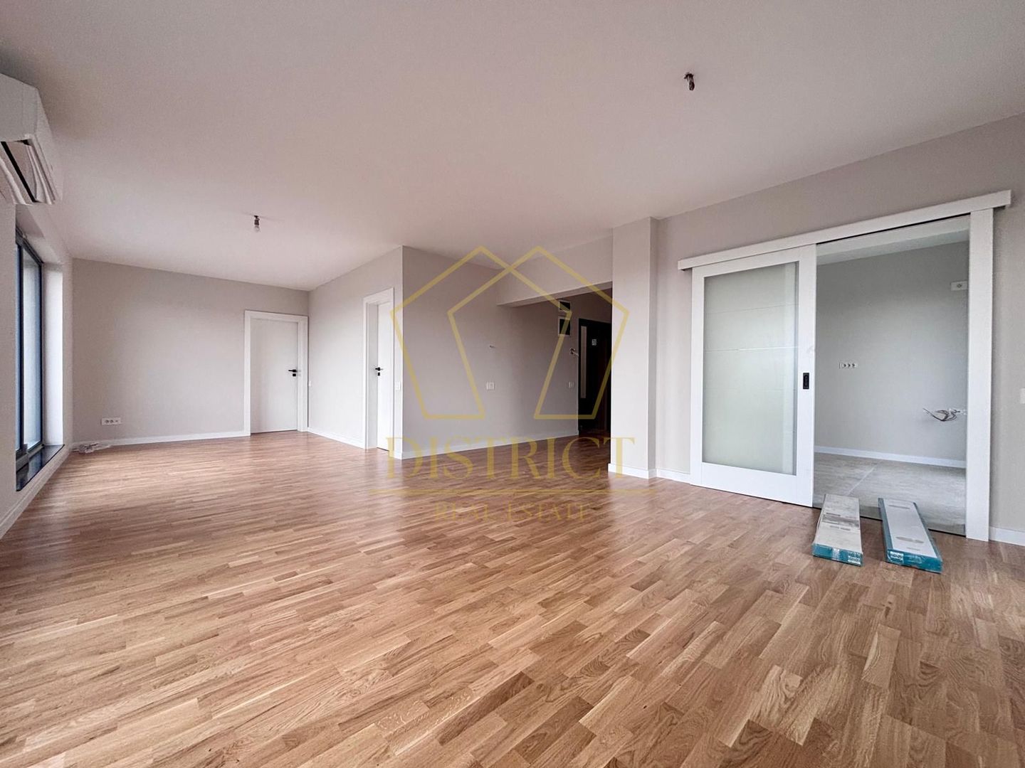 Penthouse deosebit cu 3 camere si terasa de 119mp | Torontalului - Poză 1