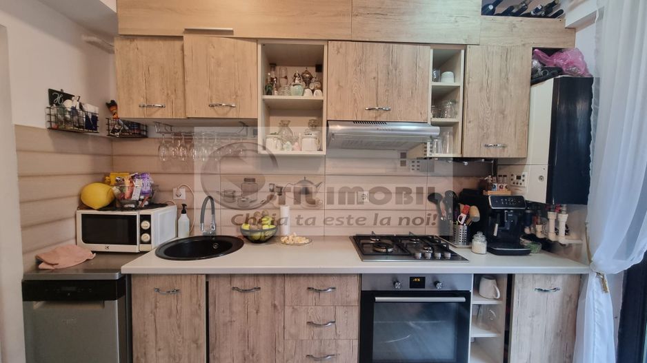 Ap cu 3 camere, 58 mp + terasa 40 mp si loc de parcare - 115000 euro - Poză 4