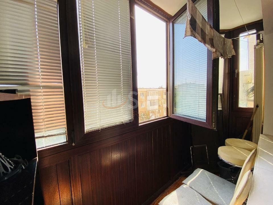 APARTAMENT 4 CAMERE RENOVAT COMPLET LUJERULUI UVERTURII - Poză 12