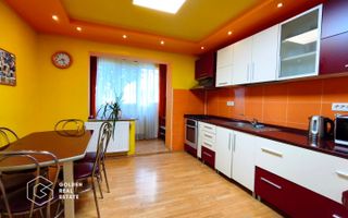 Apartament la etajul 1, super spatios, 2 balcoane, zona Uta - Poză 2