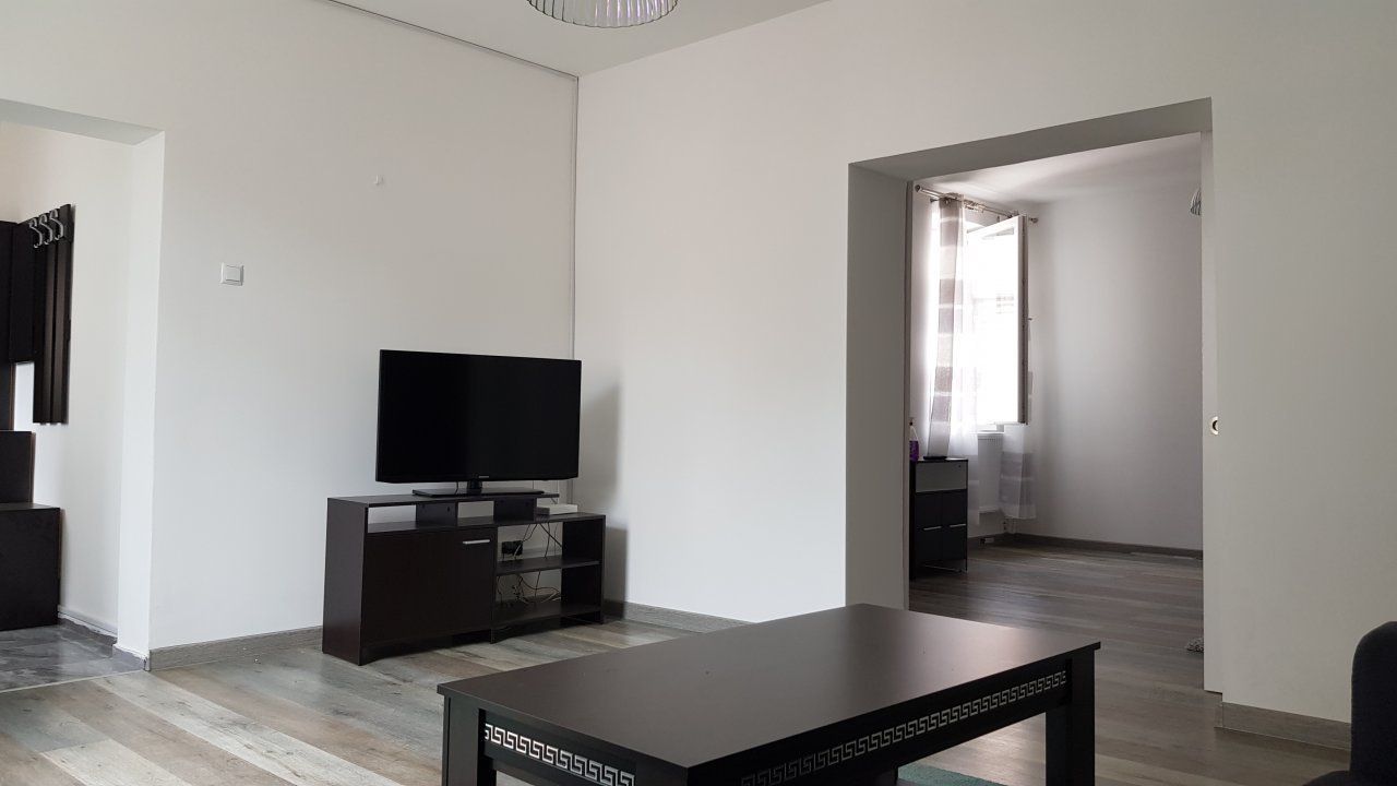 Inchiriere - Apartament 2 camere in zona Victoriei-Strada Sevastopol-550EUR - Poză 4