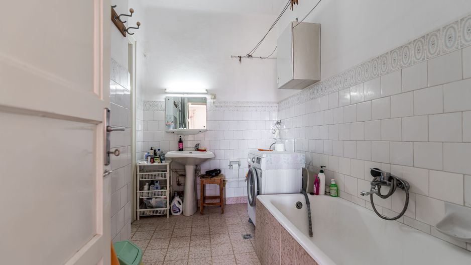 Etaj întreg vis-à-vis de Tribunalul Arad | 269 mp | Demisol privat - Poză 10