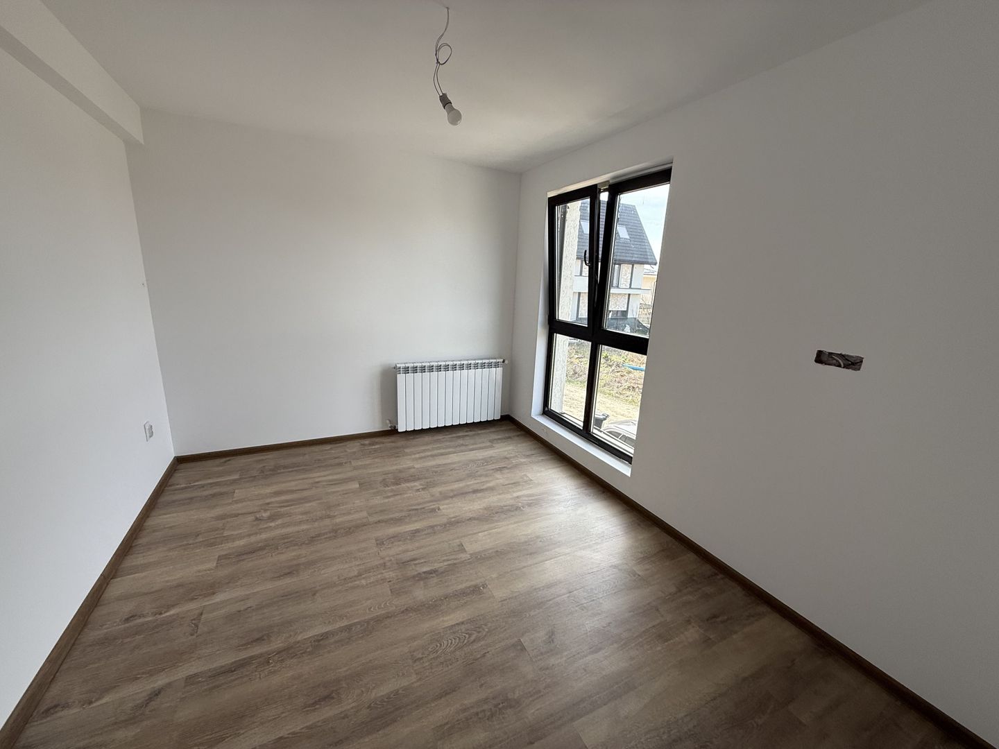 Vila 5 camere 163 mp construiți + teren 289mp - construcție 2023 - Poză 12