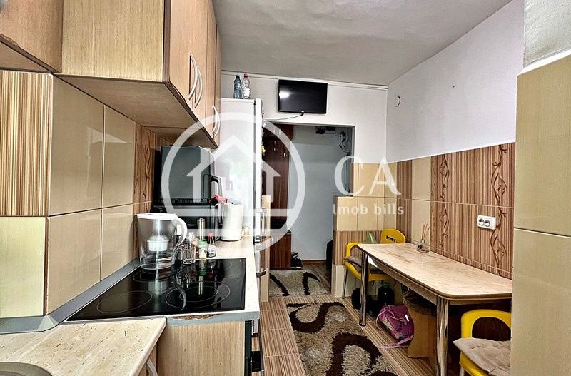 Apartament de vânzare cu 2 camere tip X mare în zona Rogerius, Oradea - Poză 2