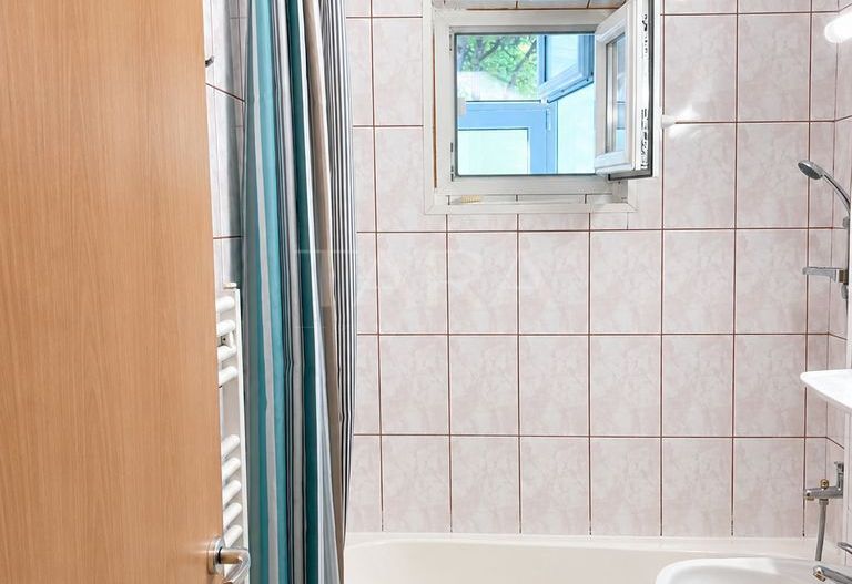 Apartament cu 2 camere, zona Piața Hermes, Gheorgheni. - Poză 7