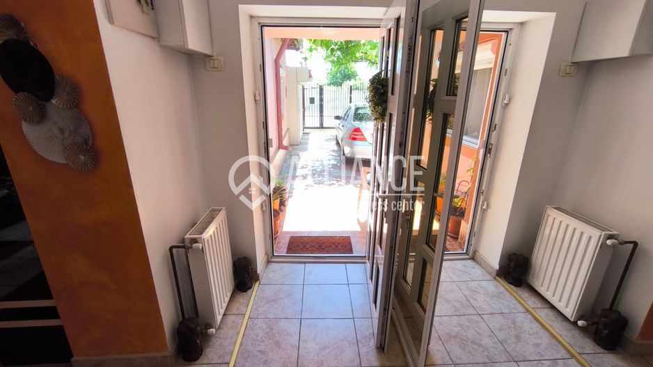 VIILE NOI - casa cu o curte generoasa disponibila imediat - Poză 15