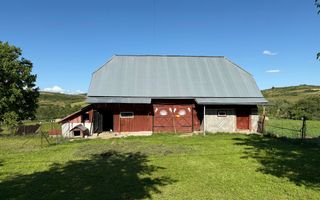 Casă la țară cu șură și grajd, în Vălenii Lăpușului – priveliște panoramică - Poză 4