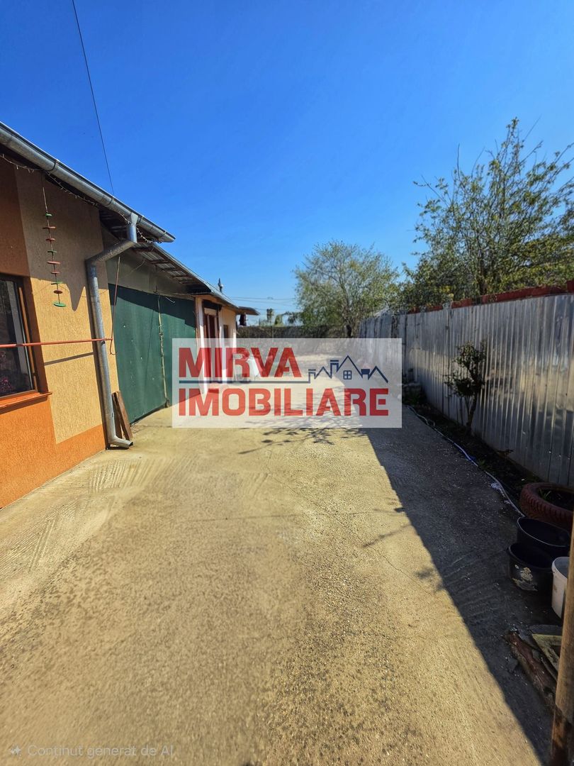 Casă 4 camere, 685 mp teren, renovată 2011 – Mănești, Zalhanaua - Poză 2