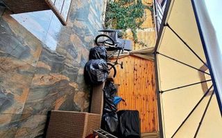 De vanzare  casa 2 camere, renovata -Piata Centrala, 89.000 euro - Poză 3