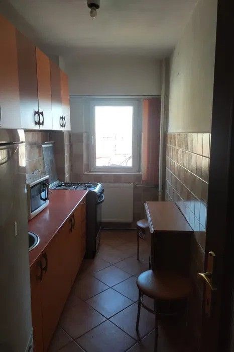 GARSONIERA  SPATIOASA ZONA VITAN - Poză 3