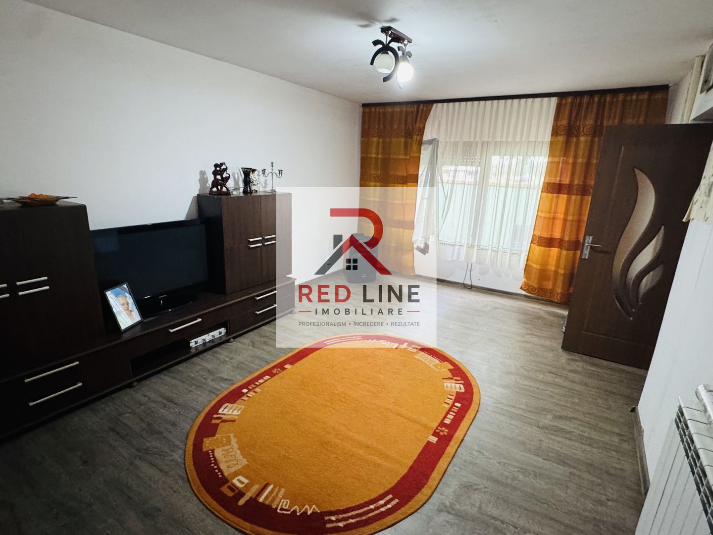 Casa in Simian - la 500 ml. de Dunare  - Exclusiv Red Imobiliare - Poză 7