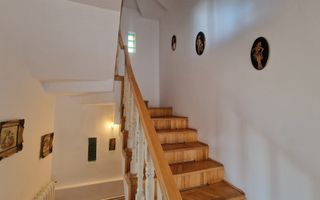 Casa tip vila, de inchiriere in Cetate - Poză 2