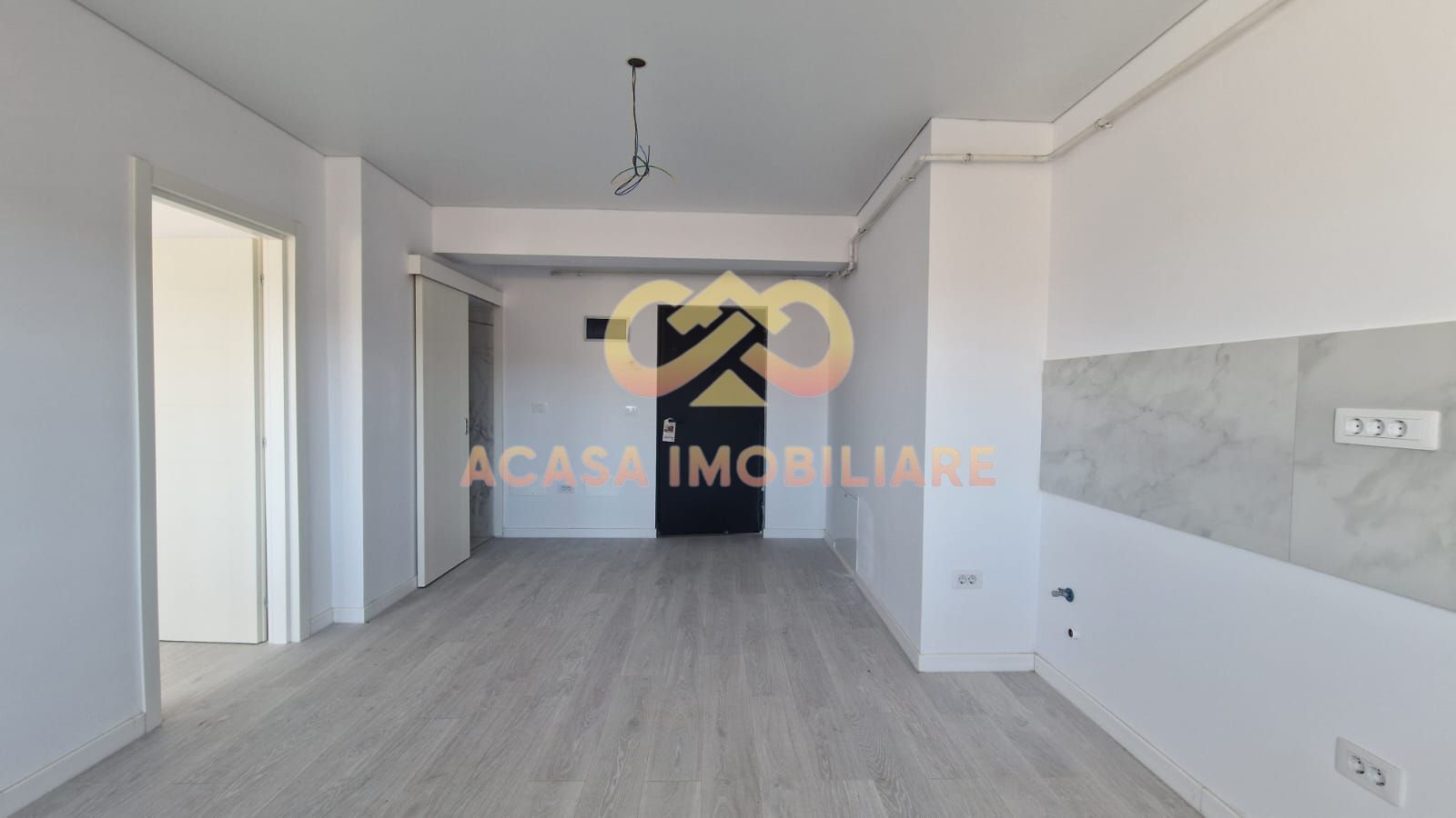 BUCIUM IDEAL INVESTITIE AP. 2 CAMERE OPEN SPACE - Poză 2