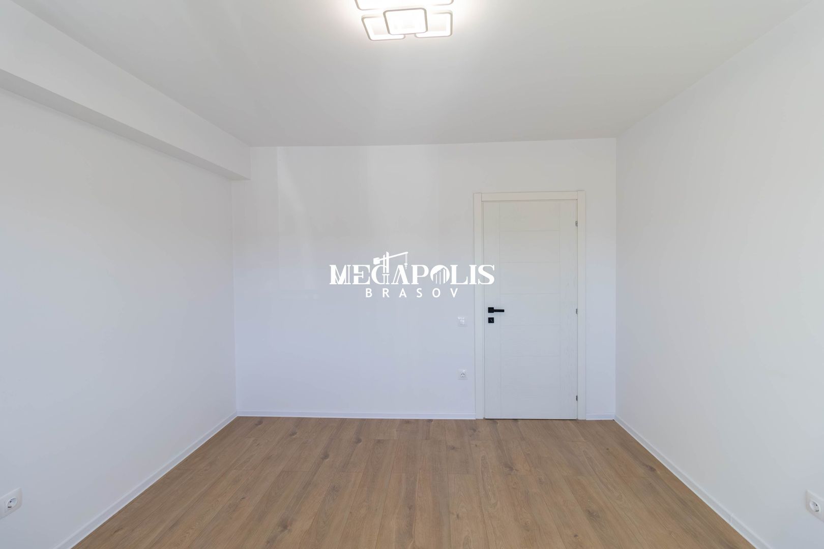 Schimb apartament 3 camere Tractorul cu 2 camere + 70.000 € diferență - Poză 20