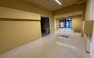 SAD - Spatiu comercial de 66 mp Central langa Piata 700 - Poză 3