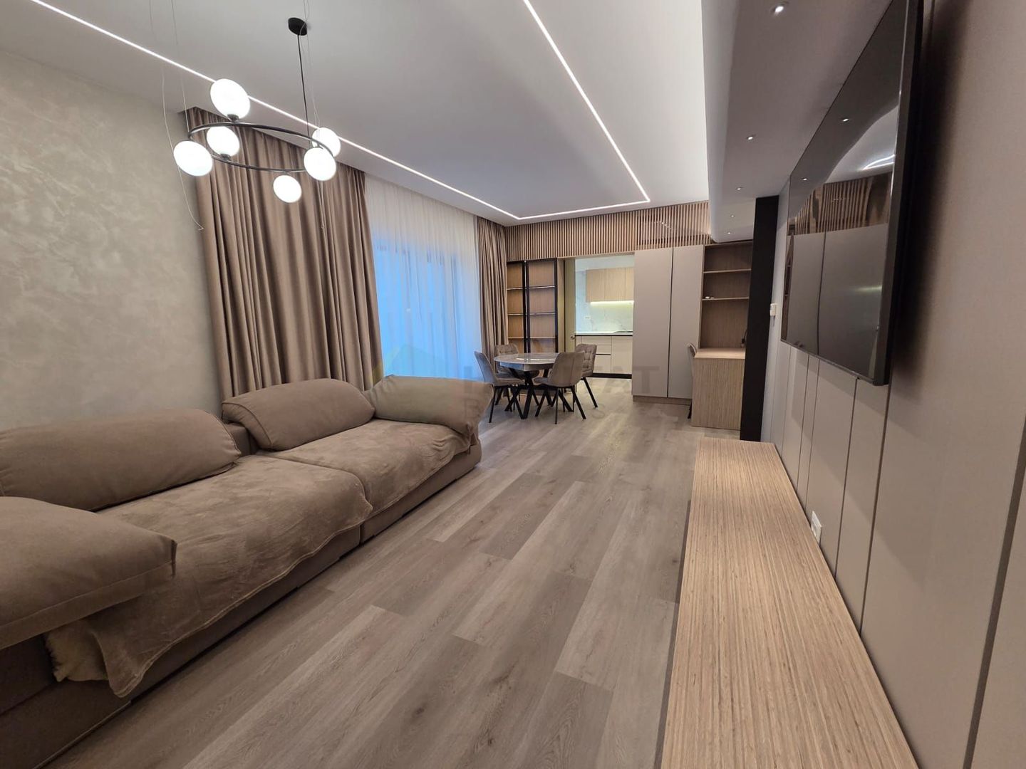 Apartament spectaculos cu grădină privată de 152 mp – disponibil spre închiriere - Poză 7