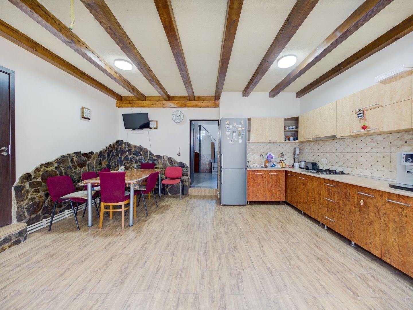 Casă/Apartamente/Spațiu comercial/Hală 700 mp Șagu - Poză 2