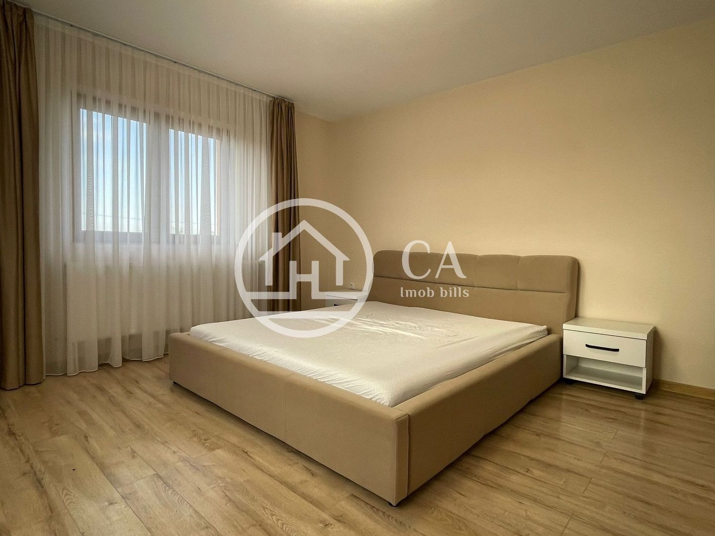 Casa de închiriat  Duplex cu 10 camere în Sanmartin, Oradea - Poză 26