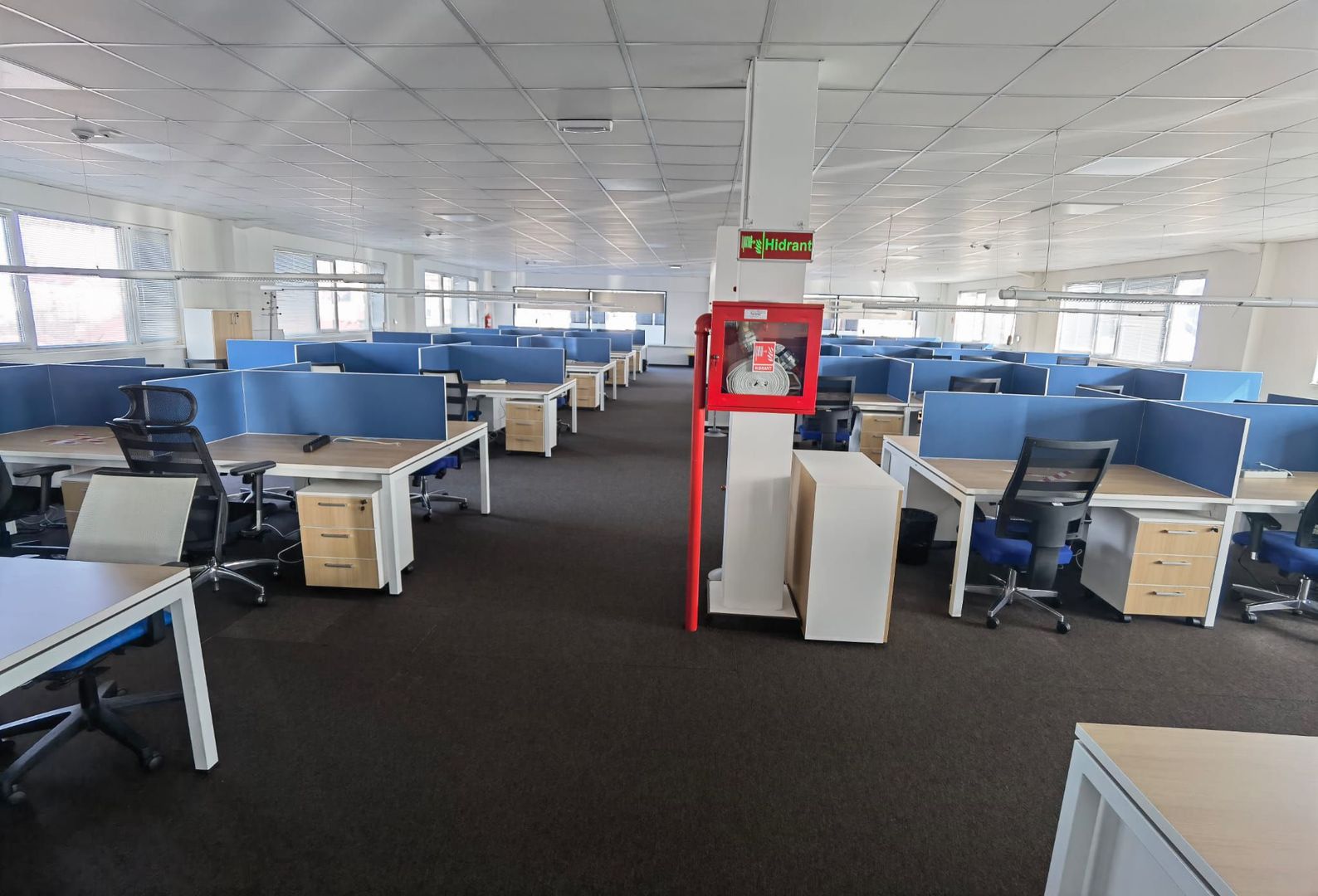 Spatii birouri/servicii - Poză 4