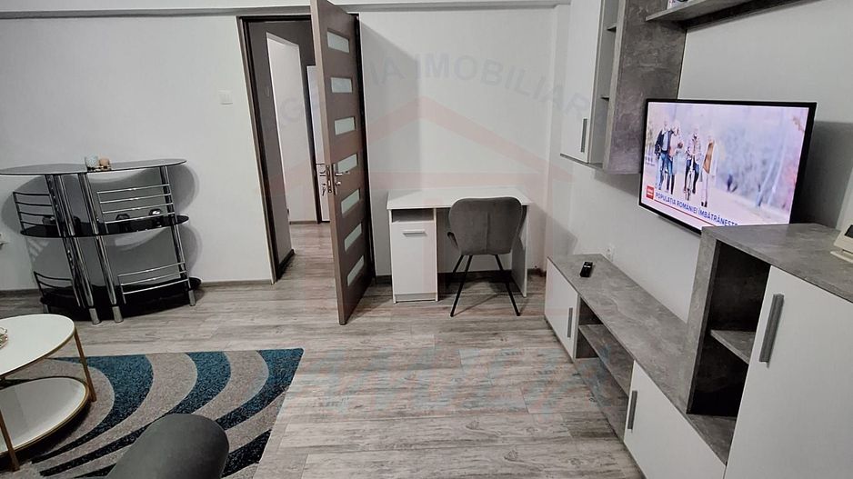 Închiriez apartament în zonă centrală – Galați - Poză 9